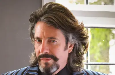 Llewelyn-Bowen on Beckhams as Cotswolds neighbours