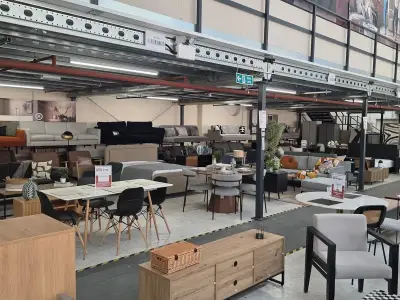 LOFT Ardwick outlet closing with 50-70% off clearance sale