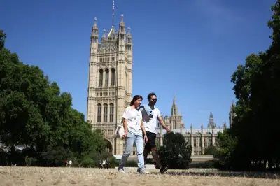 London Braces for Fifth Heatwave as Yellow Warning Issued