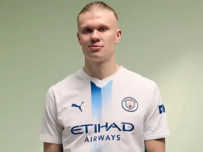 Man City release AI-designed third kit for 2026/27 season