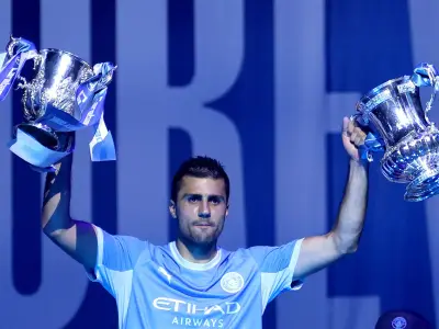 Man City set £60m Rodri price as Barcelona lead race