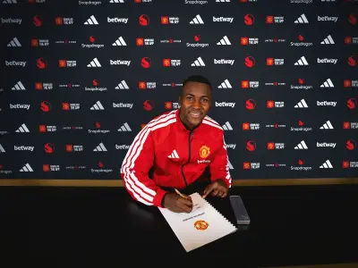 Man Utd confirm Cristian Orozco as sixth summer signing