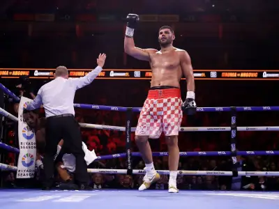 Moses Itauma taken from ring on stretcher after Hrgovic defeat
