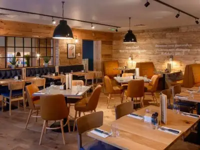 Newcastle steakhouse Bar & Block cuts prices by 40% before closure