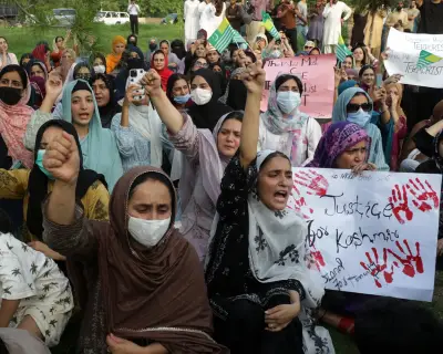 Pakistan bans international media reporting outside three cities