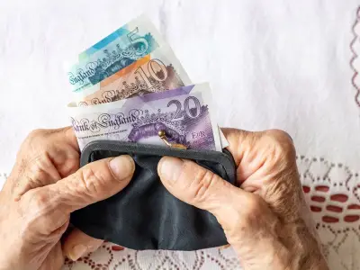 Pensioners warned not to pay £1,000 for free benefits claim