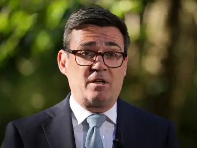 PM duped by impersonator of Trump chief of staff in messages