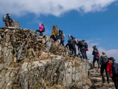 Queue rows break out again on Wales' highest mountain Yr Wyddfa