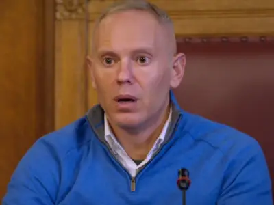 Rob Rinder Stunned by Victorian Railway Death Toll in New Series