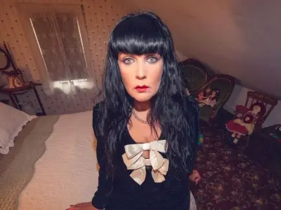 Singer Brocarde Slept in Lizzie Borden Murder House, Says Ghosts Named Killer