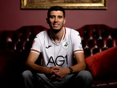 Swansea City sign Ross Stewart on three-year deal