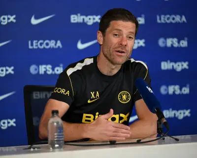 Xabi Alonso: Henderson not fit, Welbeck and Emegha ready for Chelsea debut