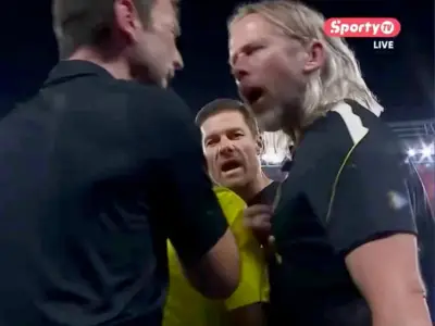 Xabi Alonso pulls coach away in Chelsea pre-season brawl