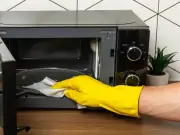 37p Lemon Hack Cleans Microwave in Minutes