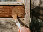 46p Sponge Hack Paints Garden Fences Faster Than Brushes