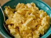 75p Crème Fraîche Trick for Restaurant-Quality Scrambled Eggs
