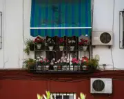 Air con favoured over emissions cuts in six European nations, survey finds