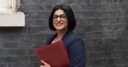 Alan Johnson urges Shabana Mahmood to ignore Labour dissenters over immigration