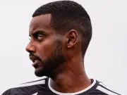 Alexander Isak ready to embrace new Liverpool era under Andoni Iraola