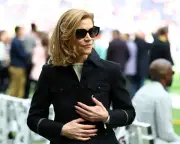 Amanda Staveley consortium agrees deal for 25.1% West Ham stake