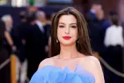 Anne Hathaway pays tribute to Julie Andrews as Disney Legend