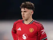 Arsenal close to signing two Manchester United youngsters