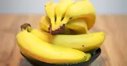 Bananas stay fresh for 5 extra days with 1 clever storage method