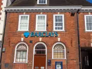 Barclays warns customers of temporary balance display issue