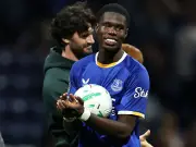 Barry's hat-trick caps Everton forward's revival in Preston win