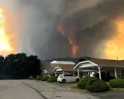 BC wildfire forces 22,000 to flee as state of emergency declared