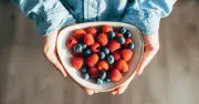 Berries last longer with 35p vinegar hack