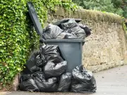 Binman explains why black bags are refused in recycling bins