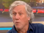 Blue Peter star Peter Duncan says 'I was lucky' in cancer treatment update
