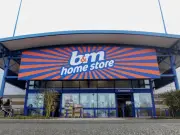 B&M's £15 Bread Bin Offers Budget Alternative to £66 Robert Dyas Option