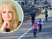 Bonnie Tyler's Cortege to Pass Through Mumbles on Saturday