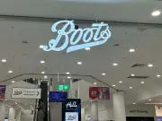Boots shoppers race to buy £45 No7 make-up gift reduced to £10