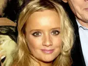 Breast cancer red flags beyond lumps explained by oncologist