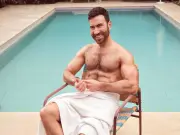 Brett Goldstein: Hairy Chest Helped Him Land Marvel Role