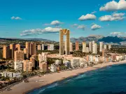 Brit tourist dies in Benidorm parasailing tragedy