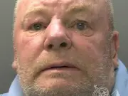 Bully strangles partner and threatens her with knife