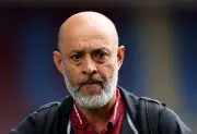 Carabao Cup: West Ham beat Southampton, Brentford hit Birmingham for six