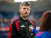 Carrick ignores Scholes' advice to sell eight Man Utd stars