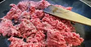 Cheap beef mince hack: 1 ingredient makes it tender and juicy