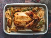 Chef's 40p Kiwi and Baking Soda Trick for Juicy Roast Chicken