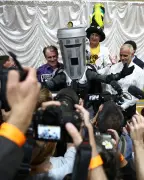 Clacton by-election: spoiled ballots 'disgraceful', Farage and Binface react