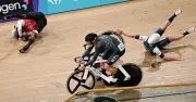 Commonwealth Games cyclists in 'horrific' crash as commentator gasps