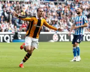 Coventry beat Hull 2-1 in Premier League opener