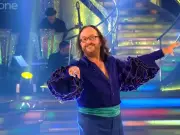 Dave Myers' widow auctions Strictly shoes for NSPCC