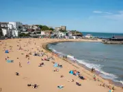Deadly UK heatwaves could become norm, experts warn