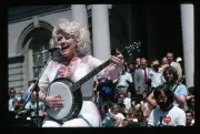 Dolly Parton's Legacy Shows America's Divide Can Be Bridged
